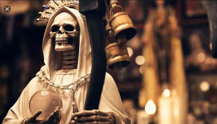 Tradicion de la Santa Muerte Nuegra